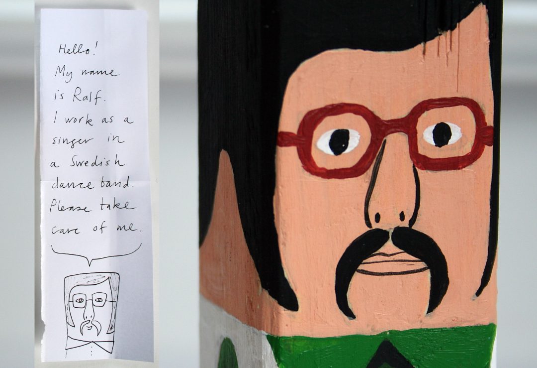 ralf close up with note